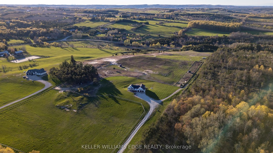 Farm Ranch in Mulmur, Ontario, Canada 1 - 18072071