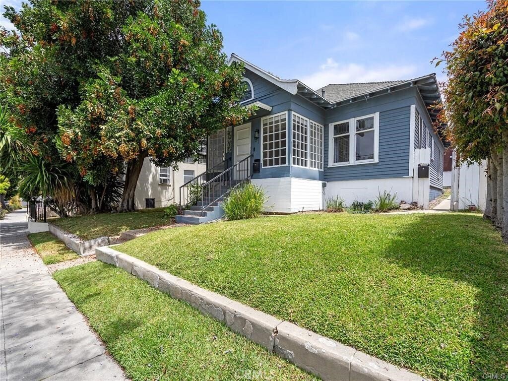House in Signal Hill, California, United States 1 - 18623891