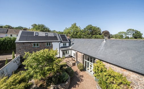 House in Holcombe Rogus, England 1