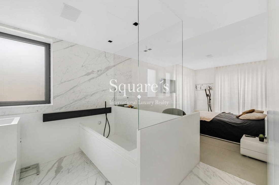 Apartment in Bois de Boulogne, Paris 16e Arrondissement, Paris 4 - 18622749