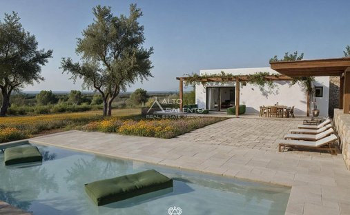 Villa in Center, Carovigno, Apulia 1