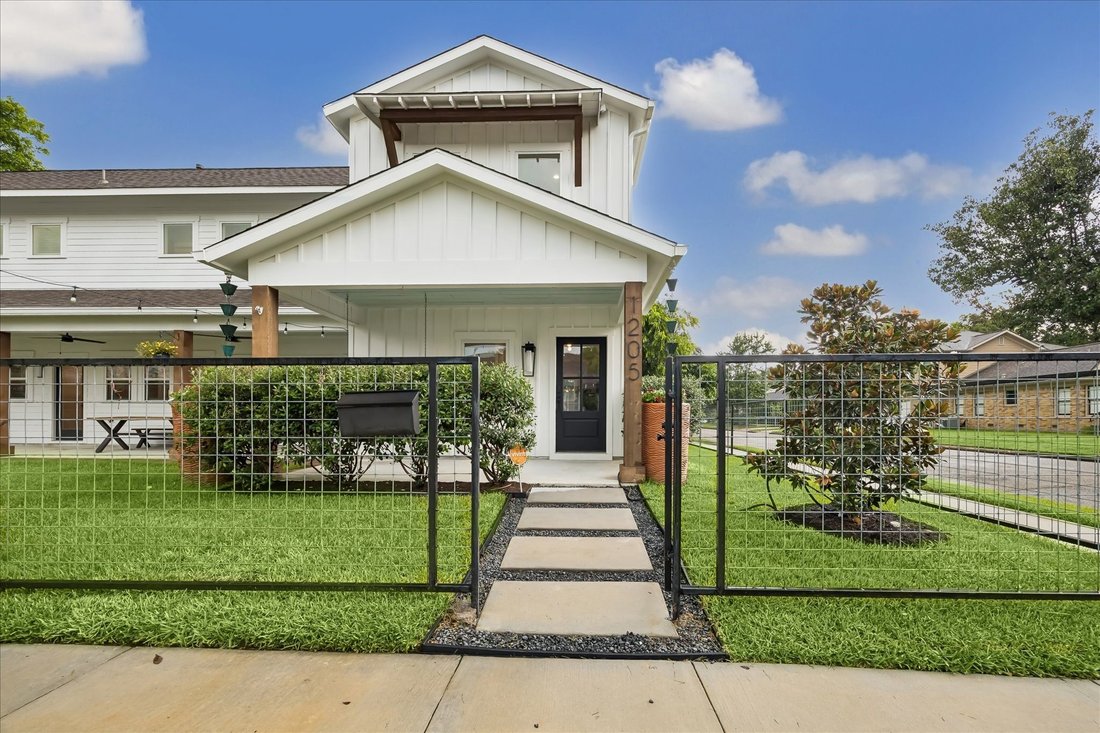 House in Houston, Texas, United States 3 - 18619704