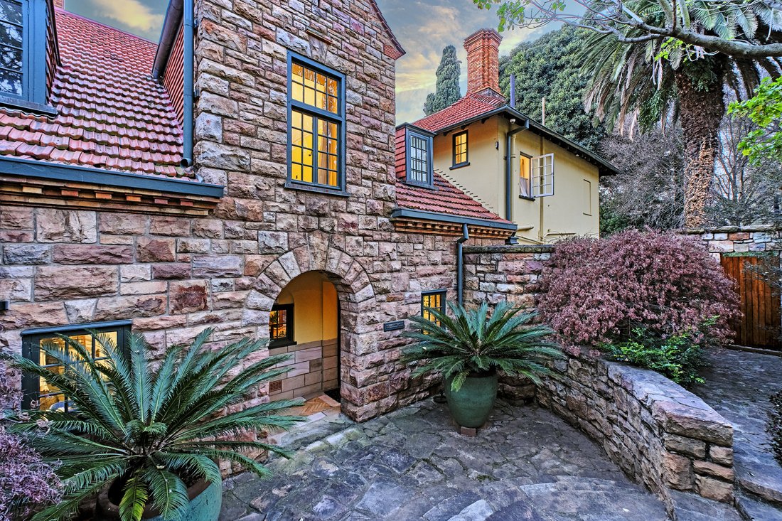 House in Westcliff, Forest Town, Gauteng 2 - 18618021