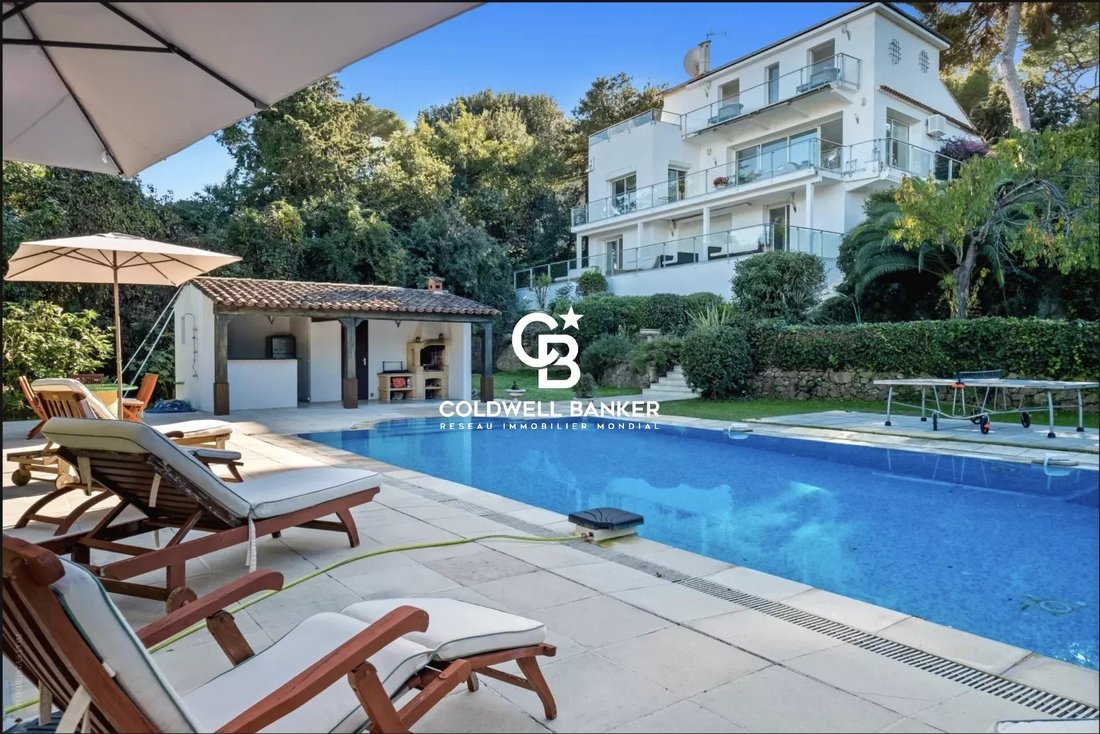 Villa in Antibes, Provence-Alpes-Côte d'Azur, France 2 - 18622540
