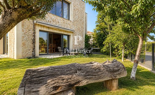 Villa in Floirac, Nouvelle-Aquitaine, France 1