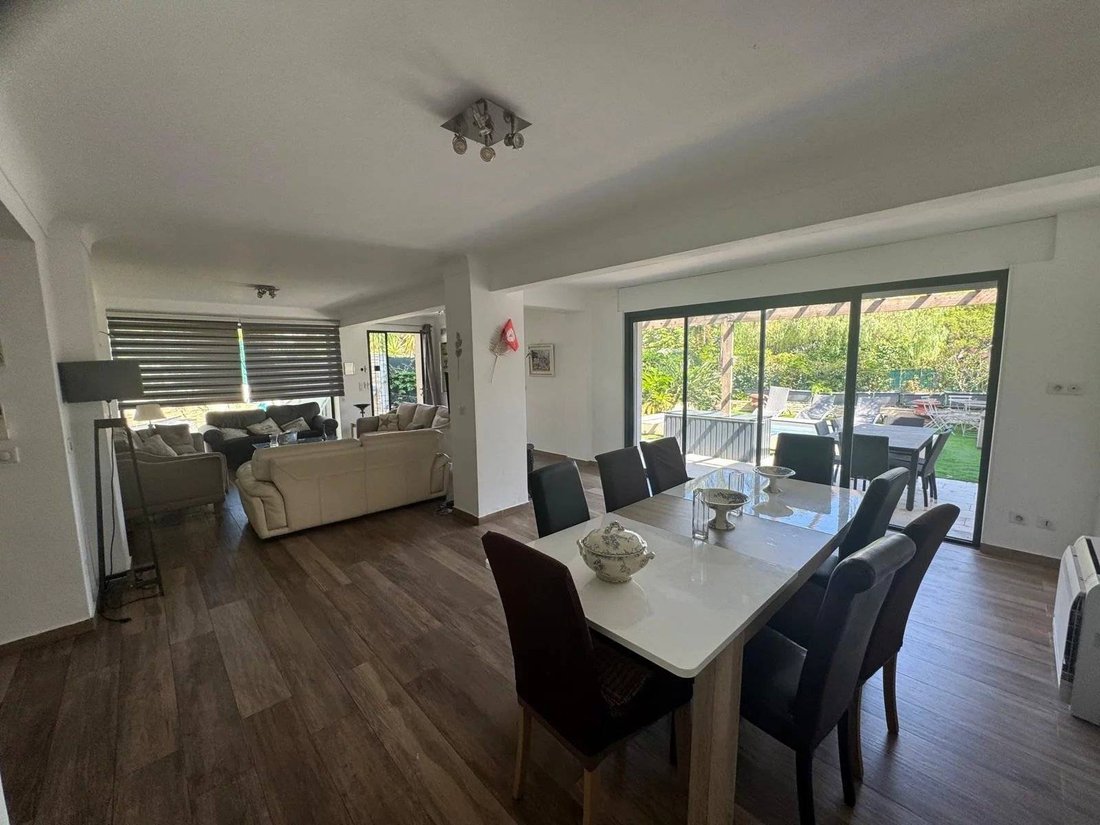 Villa in Cannes, Provence-Alpes-Côte d'Azur, France 4 - 16333970