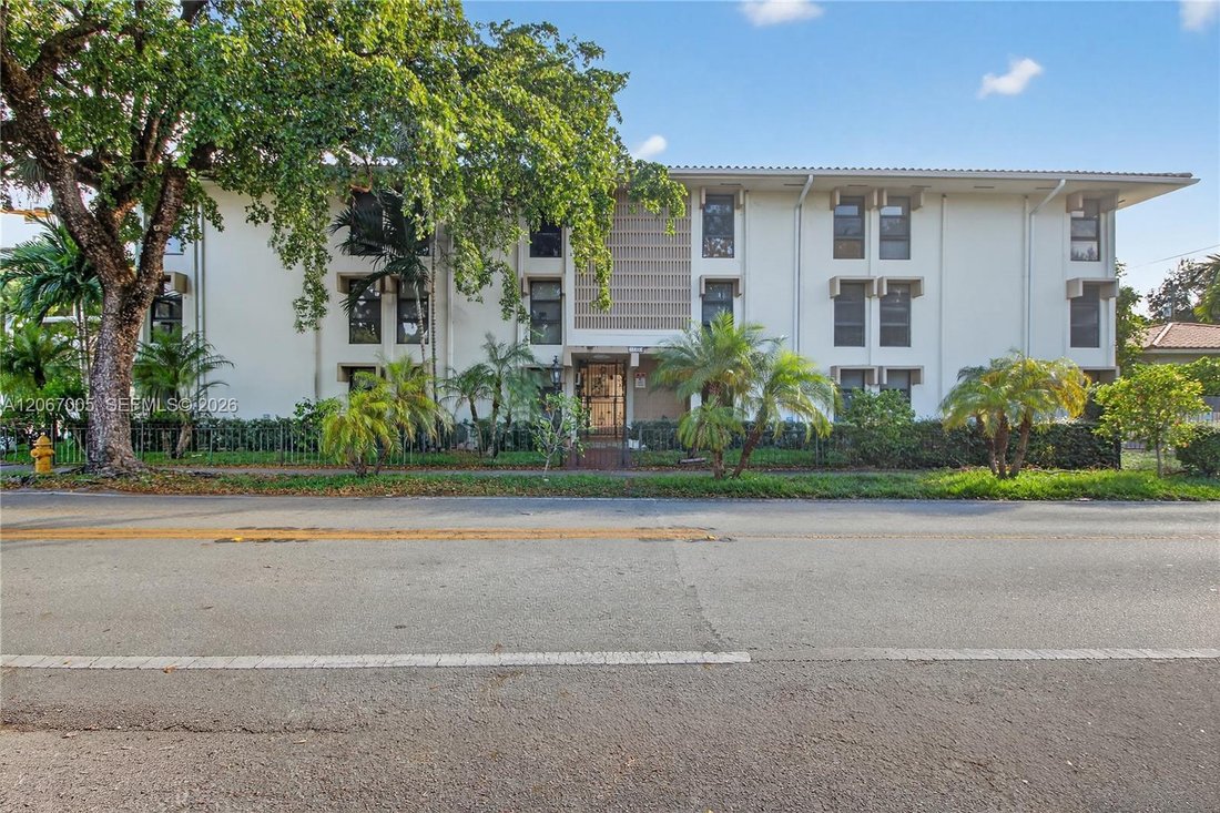Coral Gables, Florida, United States 1 - 18619096