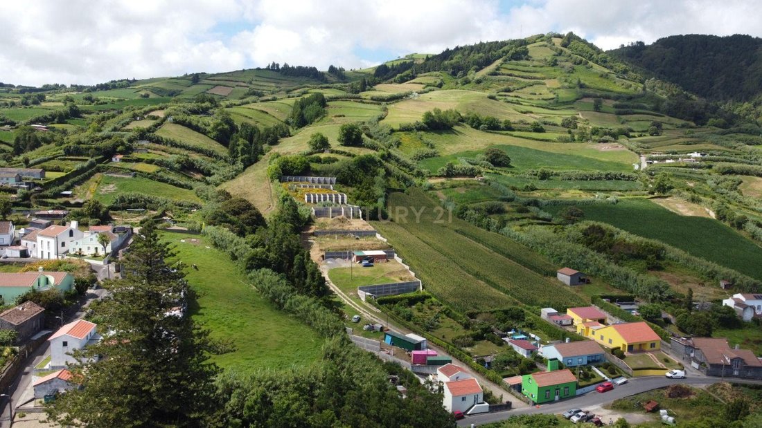 Land in Ponta Garca, Azores, Portugal 4 - 18621433