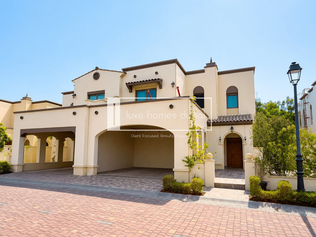 Villa in Mirdif, Dubai, United Arab Emirates 1 - 18597103