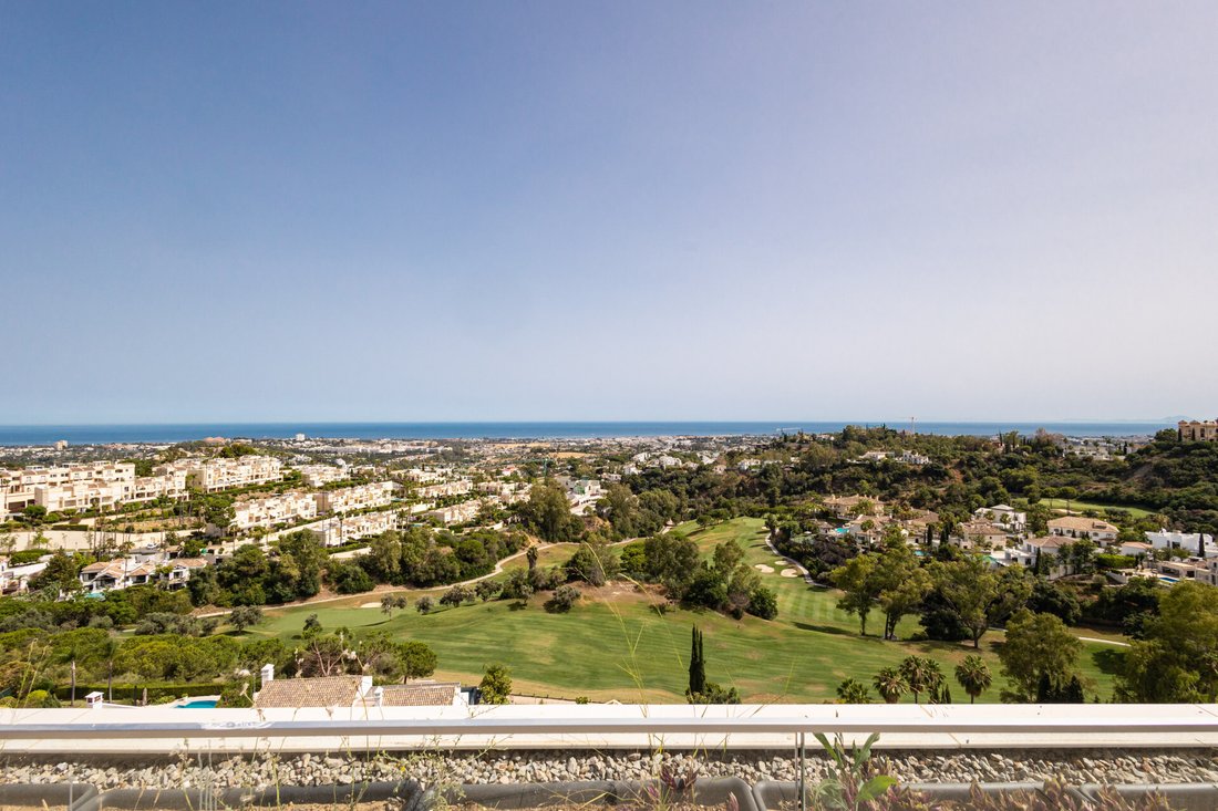 Apartment in La Quinta, Benahavis, Andalusia 2 - 16083720