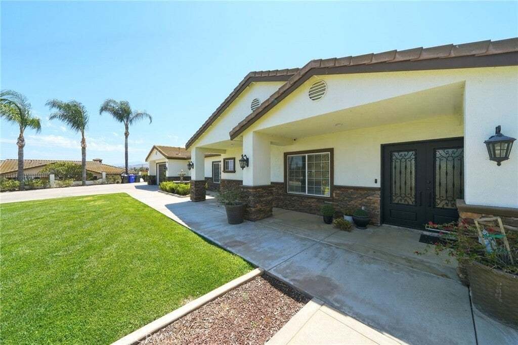 House in Jurupa Valley, California, United States 2 - 18620935