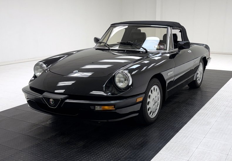 Cabriolet in Morgantown, United States 2 - 18615888