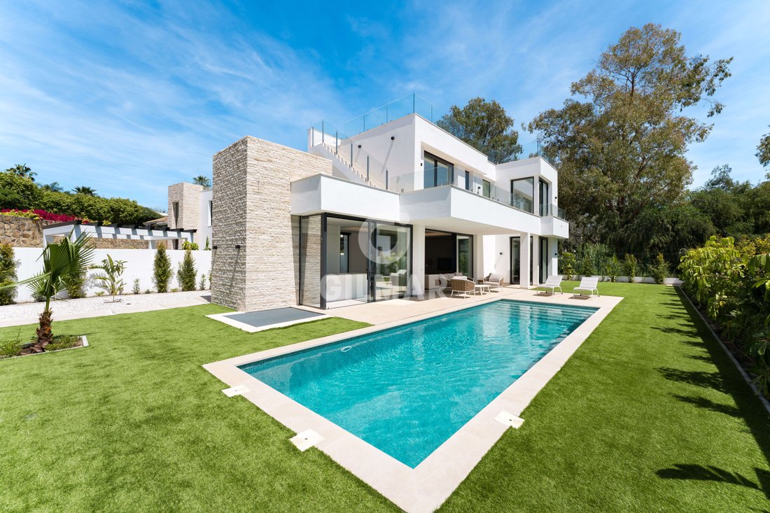 Villa in Estepona, Andalusia, Spain 1 - 18617682