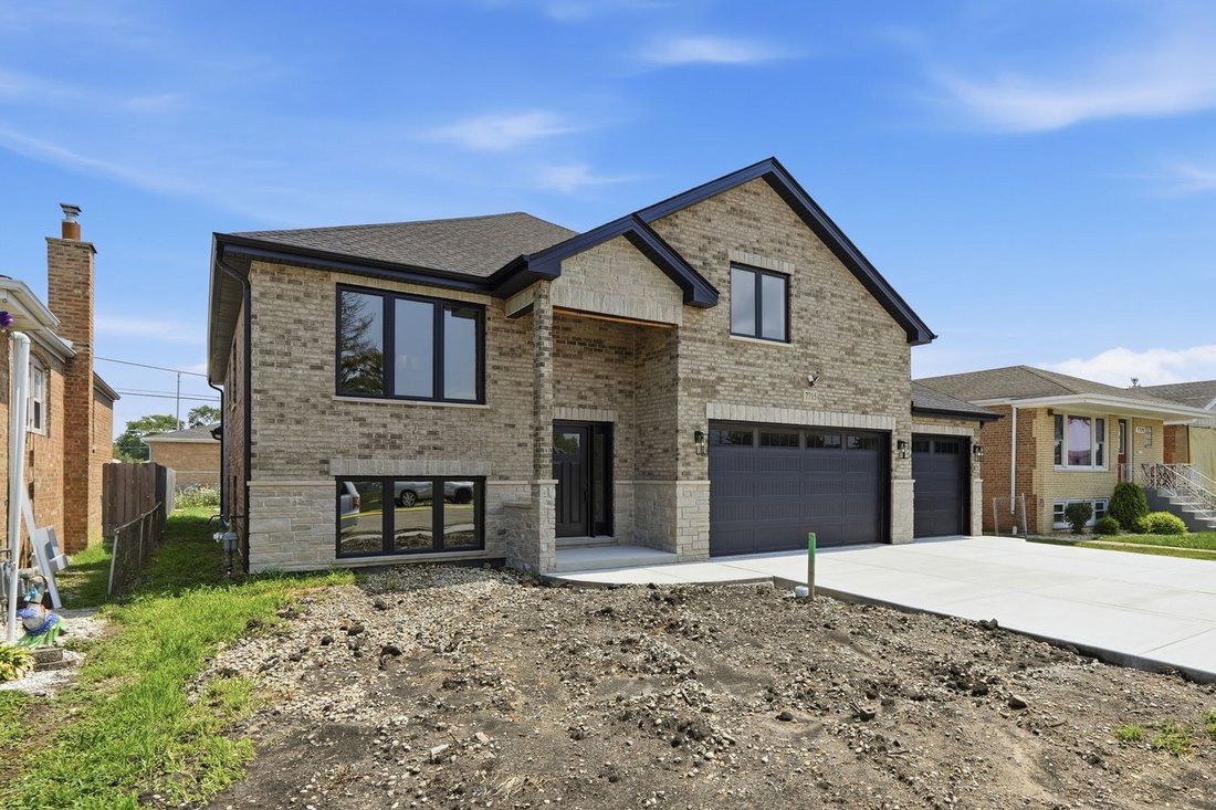House in Burbank, Illinois, United States 2 - 18620249