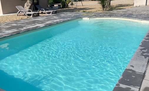 Maison à Plaine Centre, Châteauneuf-les-Martigues, France 1