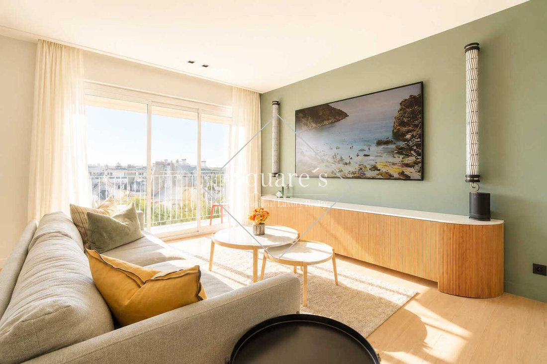 Apartment in La Fourche-Guy Môquet, Paris 17e Arrondissement, Paris 2 - 18622859