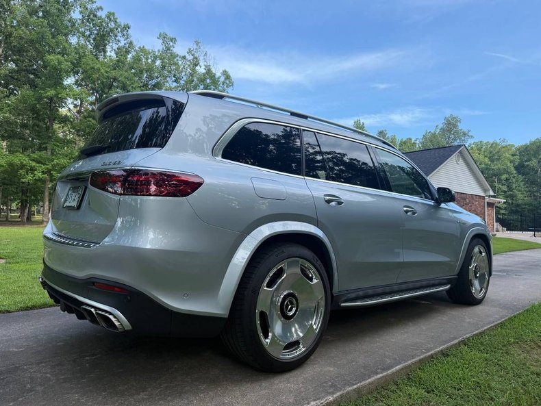 Suv in Glendale, United States 5 - 18620377