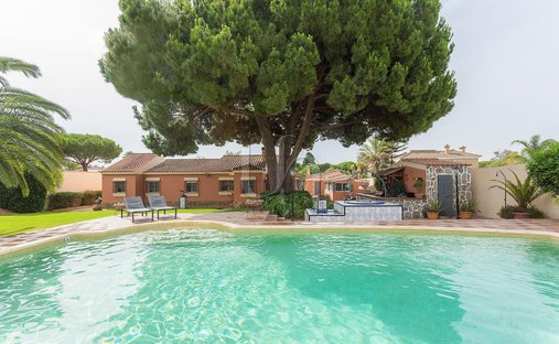 Chalet in El Puerto de Santa María, Andalusia, Spain 1