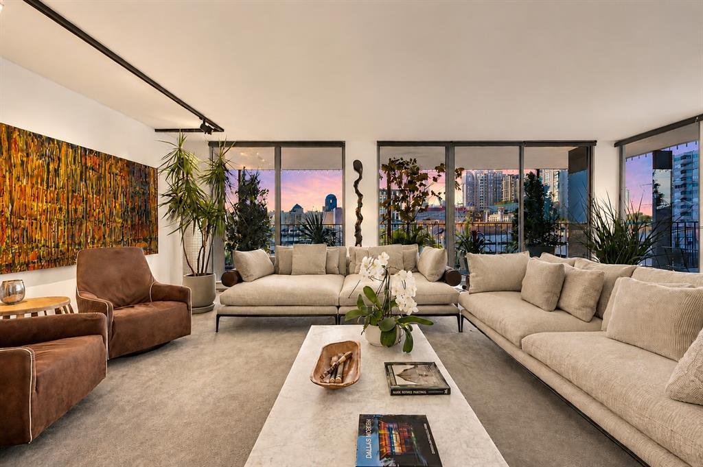 Condo in Dallas, Texas, United States 2 - 18621351
