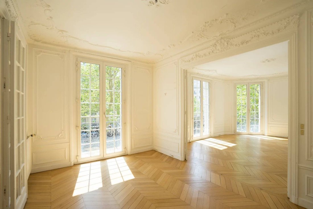 Apartment in Invalides, Paris 7e Arrondissement, Paris 1 - 18330463