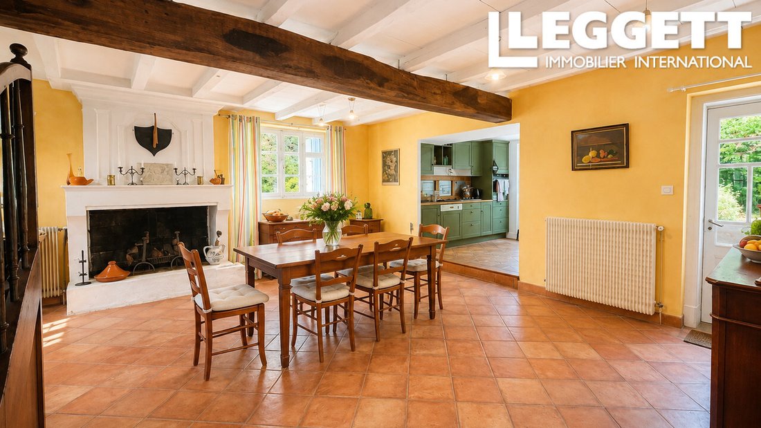 House in Ecoyeux, Nouvelle-Aquitaine, France 2 - 18617848