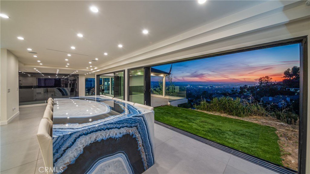 House in Burbank, California, United States 3 - 18619653
