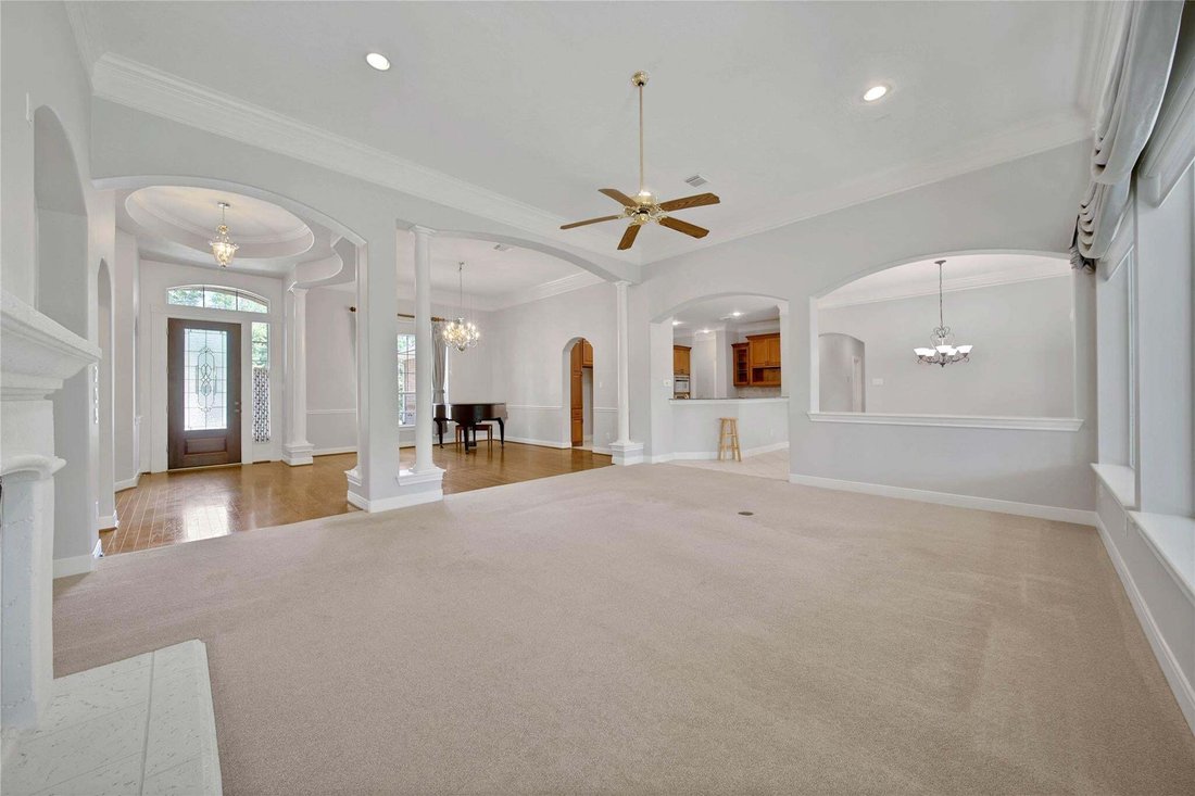House in Conroe, Texas, United States 4 - 18618969