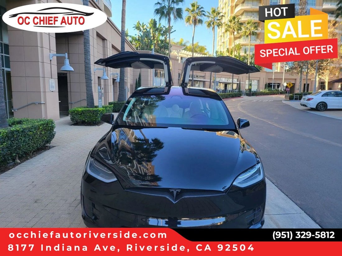 Suv in Riverside, CA, United States 1 - 18620533