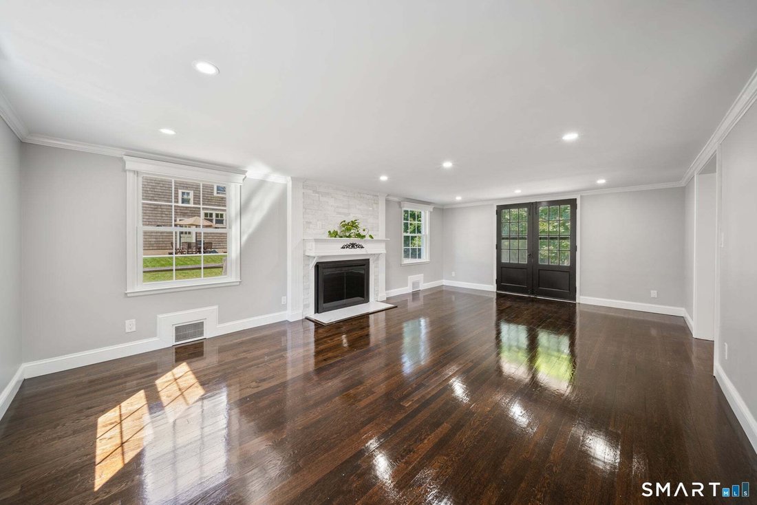 House in West Hartford, Connecticut, United States 4 - 18618436