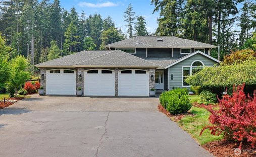House in Black Diamond, Washington, United States 1