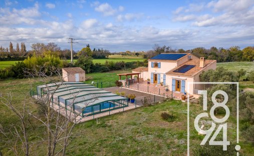 House in La Crau, Saint-Martin-de-Crau, France 1