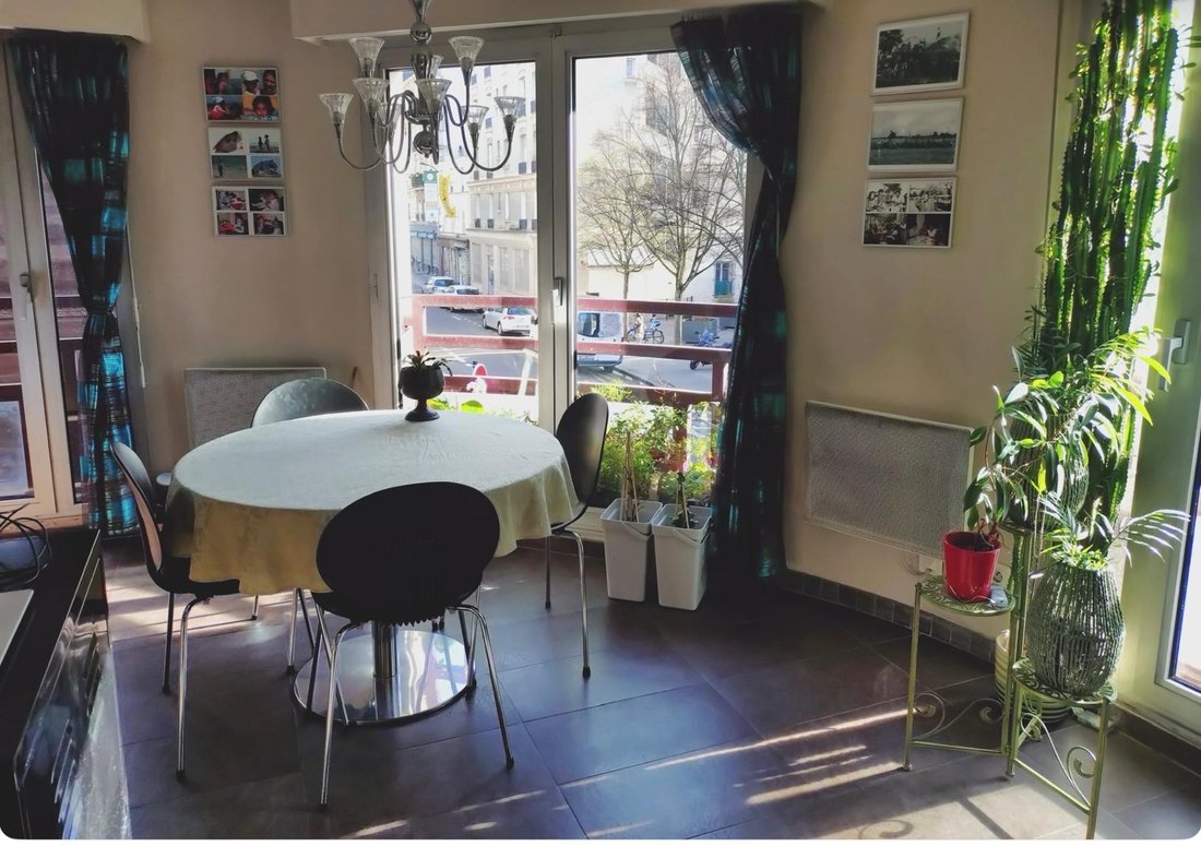 Apartment in Buttes Chaumont, Paris 19e Arrondissement, Paris 4 - 18616609