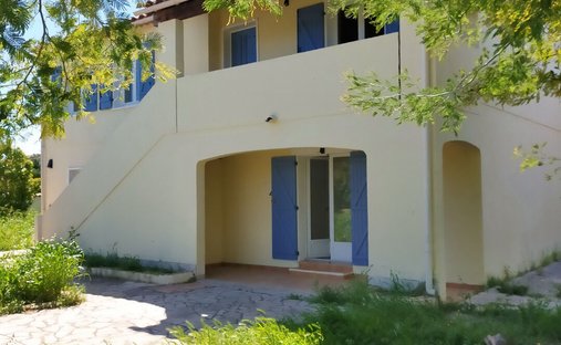 Villa in Partie Nord-Ferrieres-Cadenades-Rouviere, Le Muy, France 1