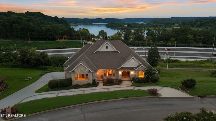 House in Knoxville, Tennessee, United States 2 - 18619605