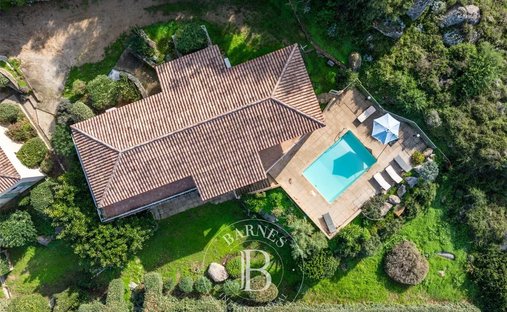 Villa in L'Île-Rousse, Corsica, France 1