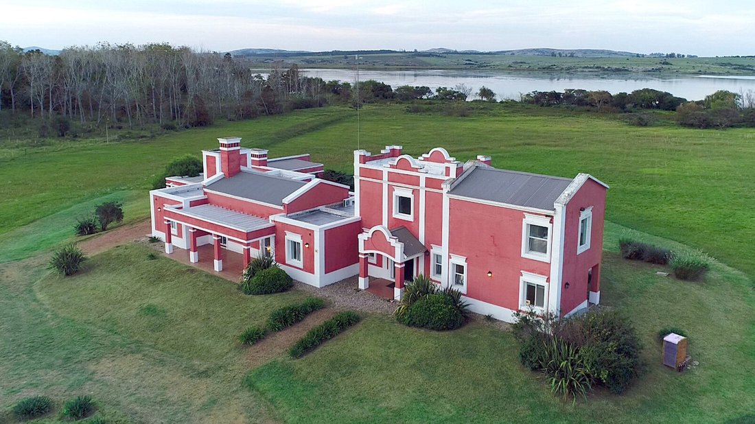 Farm Ranch in Laguna de los Cisnes-Lomas del Sauce, Maldonado Department, Uruguay 1 - 18616910