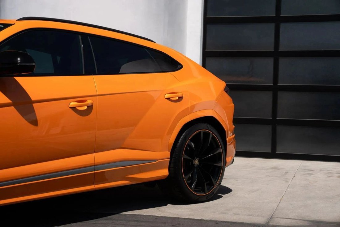Suv in Riverside, CA, United States 5 - 18536634
