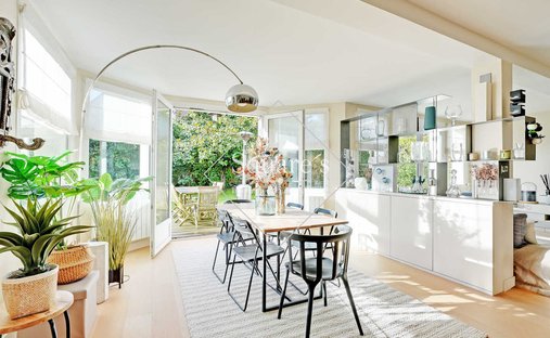 House in Les Bures, Garches, France 1
