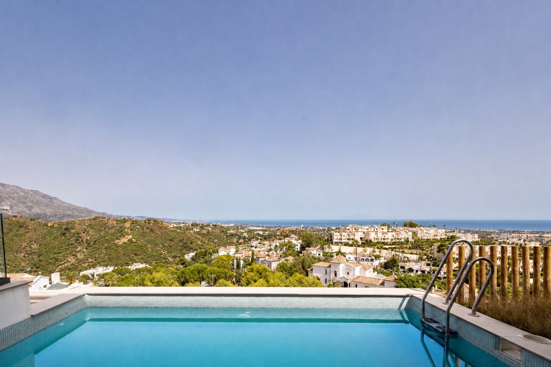 Apartment in La Quinta, Benahavis, Andalusia 2 - 18617012