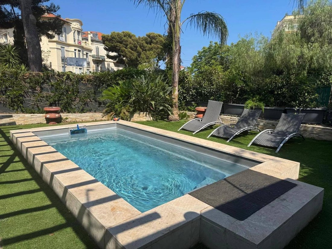Villa in Cannes, Provence-Alpes-Côte d'Azur, France 3 - 16333970