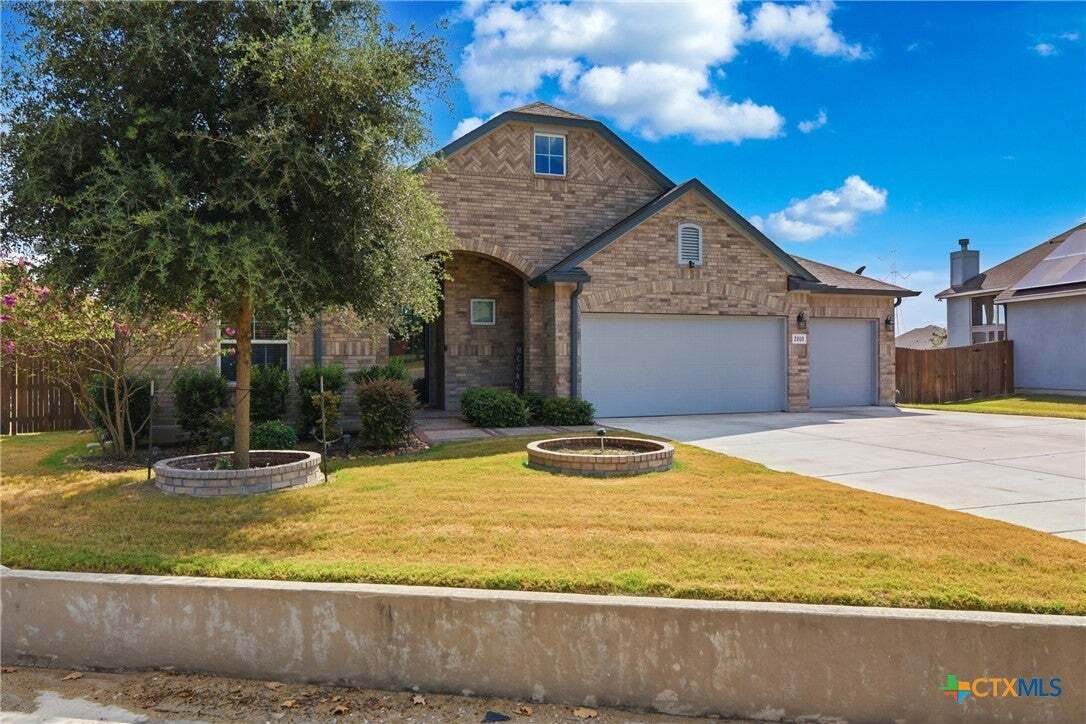 House in Seguin, Texas, United States 3 - 18620146