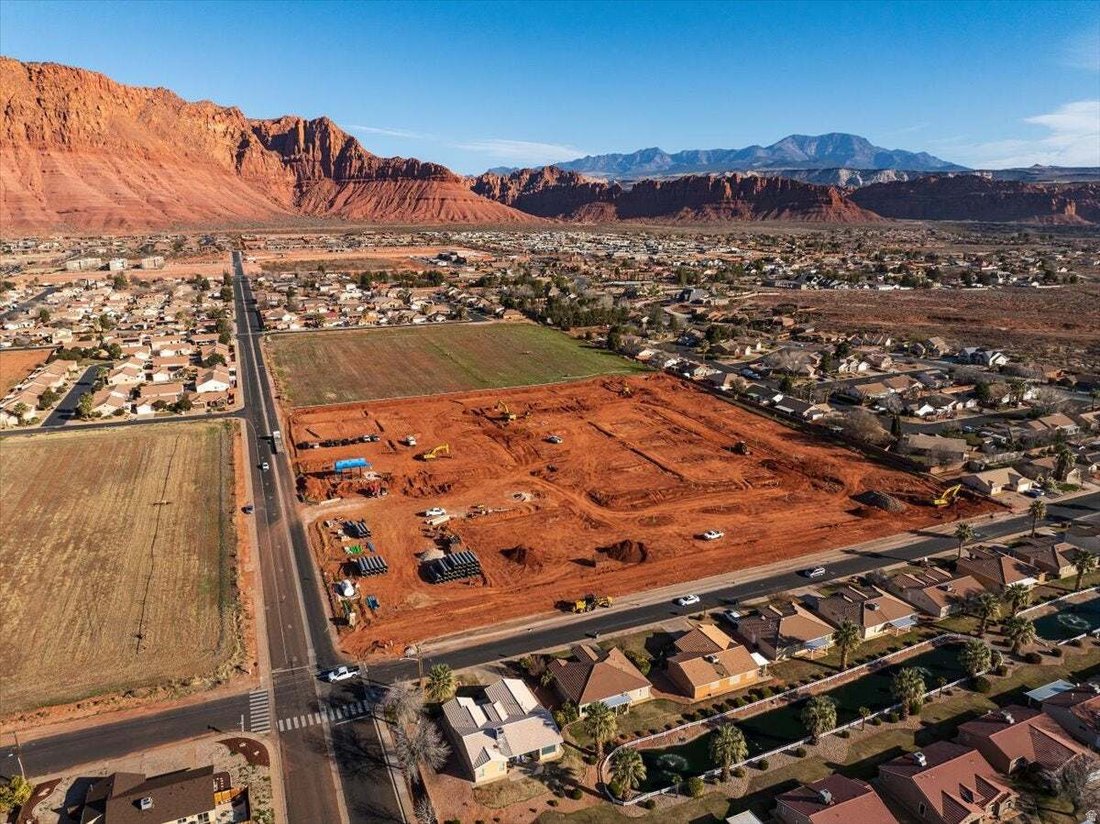 House in Ivins, Utah, United States 2 - 18618403