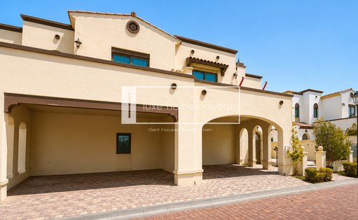 Villa in Mirdif, Dubai, United Arab Emirates 1