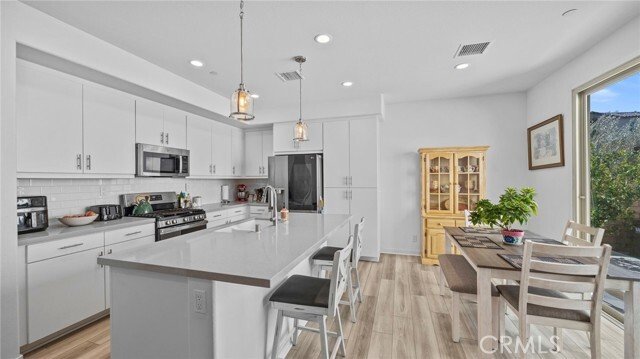 Condo in Chino, California, United States 3 - 17760159
