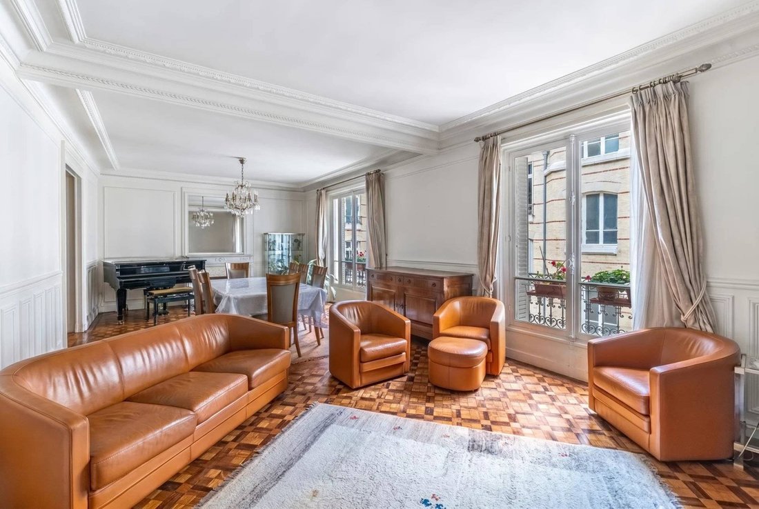 Apartment in Bois de Boulogne, Paris 16e Arrondissement, Paris 4 - 18189390