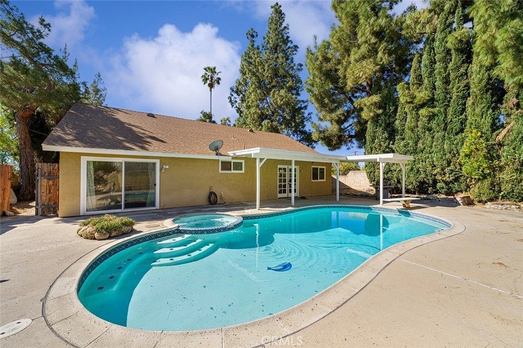 House in Upland, California, United States 2 - 17445585