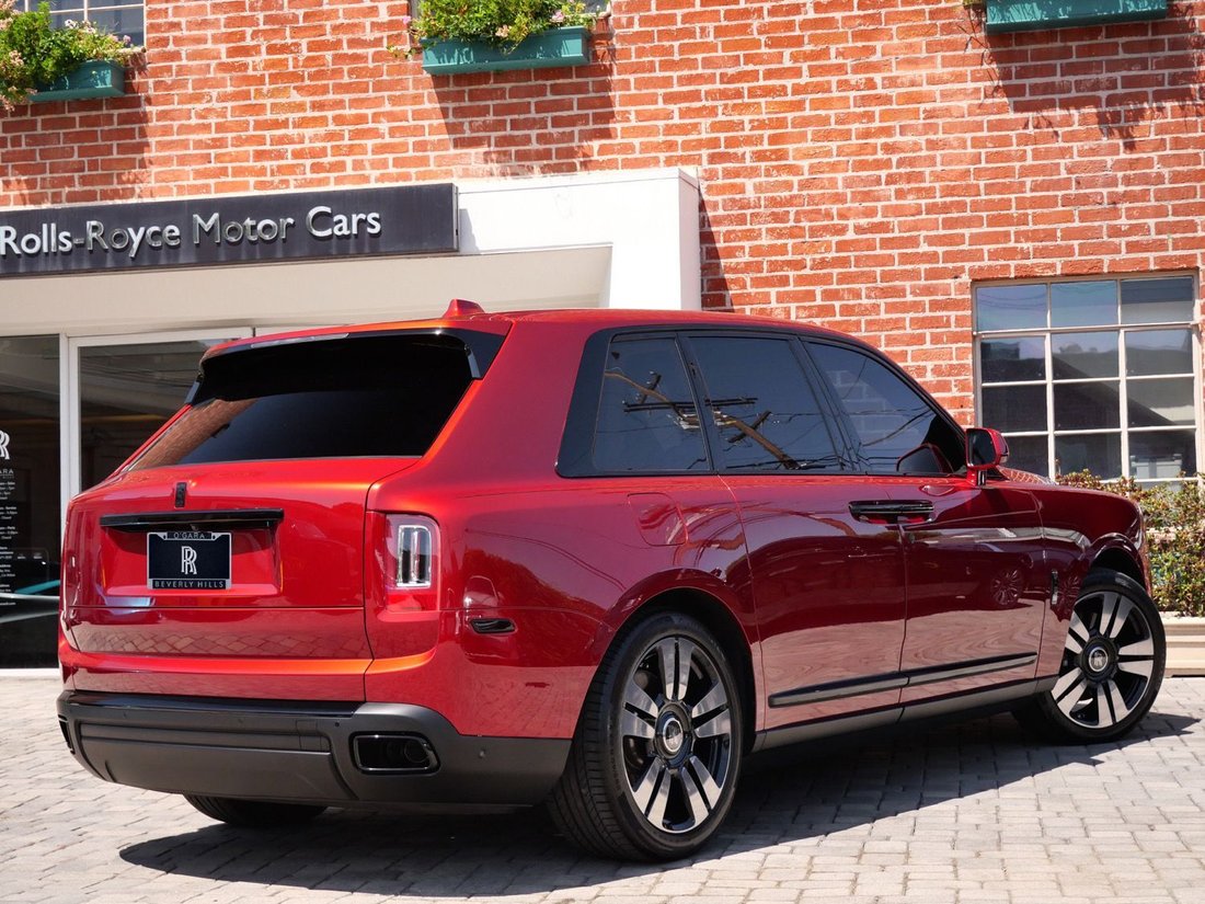 Suv in Beverly Hills, CA, United States 2 - 18546502