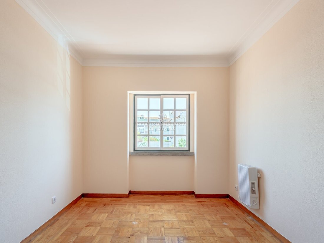 House in Parede, Lisbon, Portugal 2 - 18326518