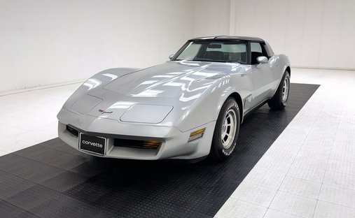 45 077 Miles/Family Owned Since 2000/L48 350ci V8/TH350 Auto/Great Driving C3 in Morgantown, United States 1