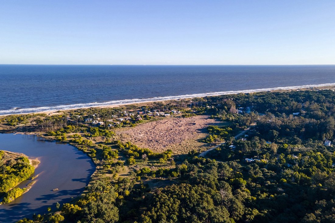 Land in Ocean Park, Maldonado Department, Uruguay 1 - 18616950